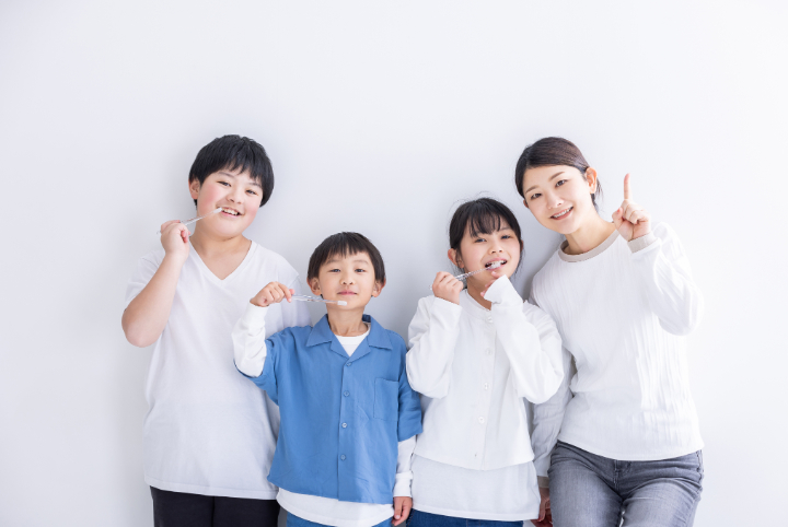 歯磨きを習慣化する家族