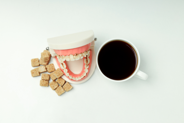 歯が黄ばむ原因となるコーヒー